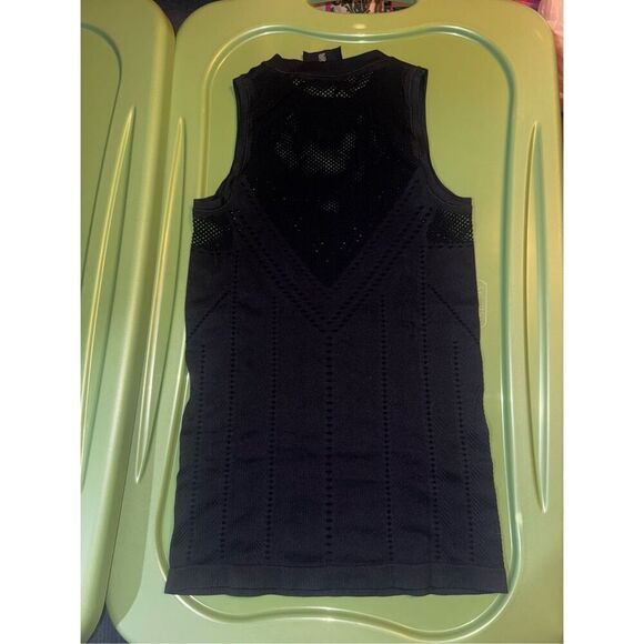 Athleta Oxygen Tank Top - Picture 2 of 2